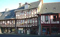 Tr�guier : les maisons � pans de bois