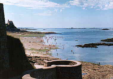 plage de l'Ecluse à marée basse